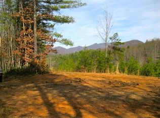 15 Pathwood Ln, Weaverville, NC 28787