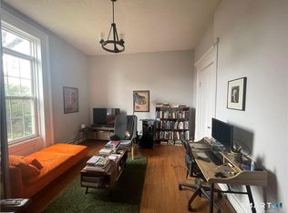 548 Chapel St #1R, New Haven, CT 06511