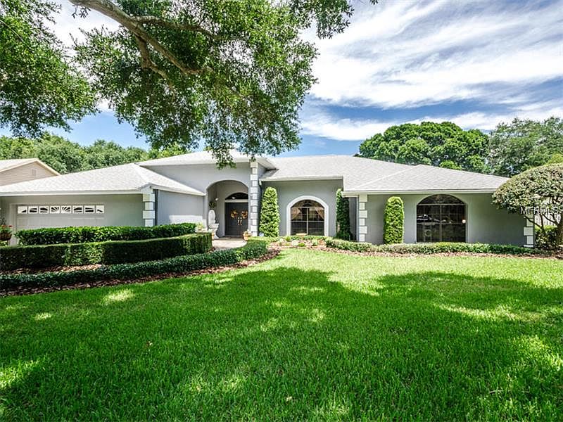 1st image of 12333 Oaks Ln