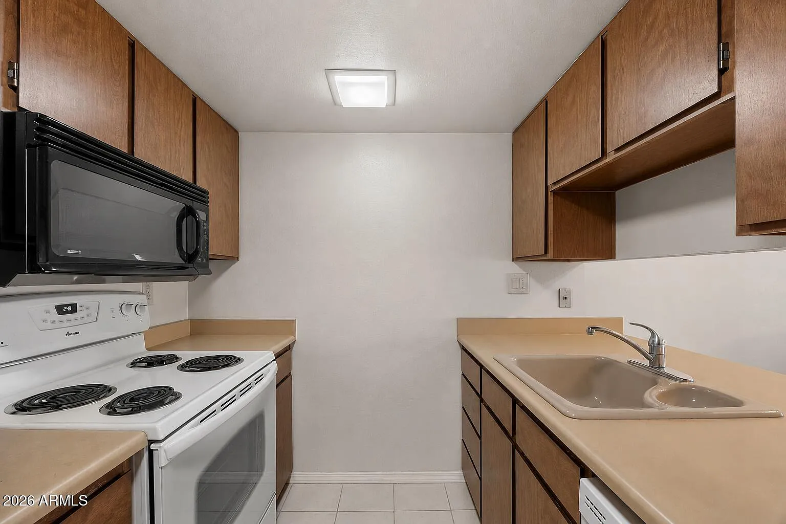 1 bed, 1.0 bath, 576 sqft, $950 — Photo 4