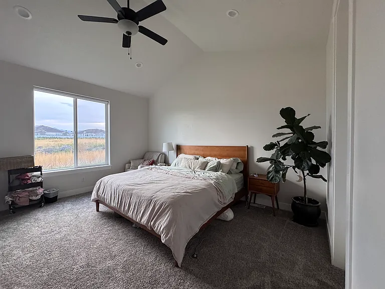 1457 N Arcadia Dr — Photo 12