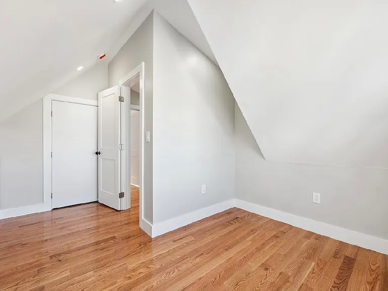 77 Reed Ave #2 — Photo 11