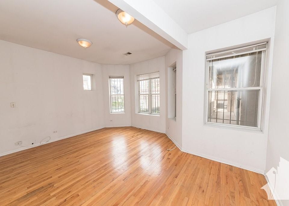 1st image of 1026 N Damen Ave #2