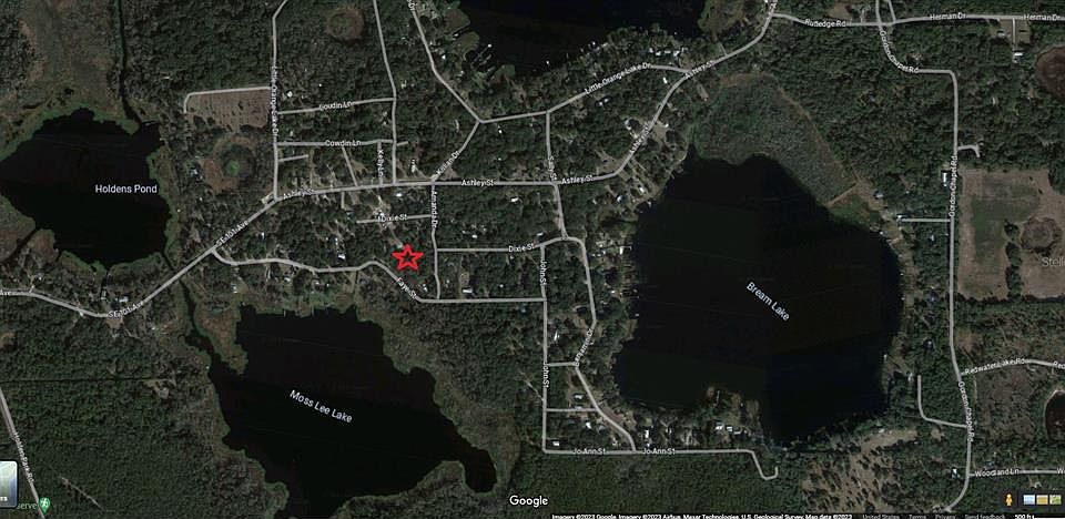 1st image of 374 Amanda Dr
