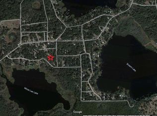 374 Amanda Dr, Hawthorne, FL 32640