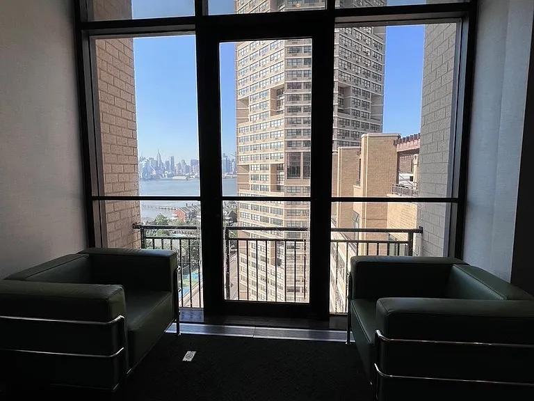 7004 Boulevard East #29D — Photo 3