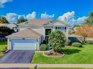 1301 Big Oak Trl, Aurora, IL 60506