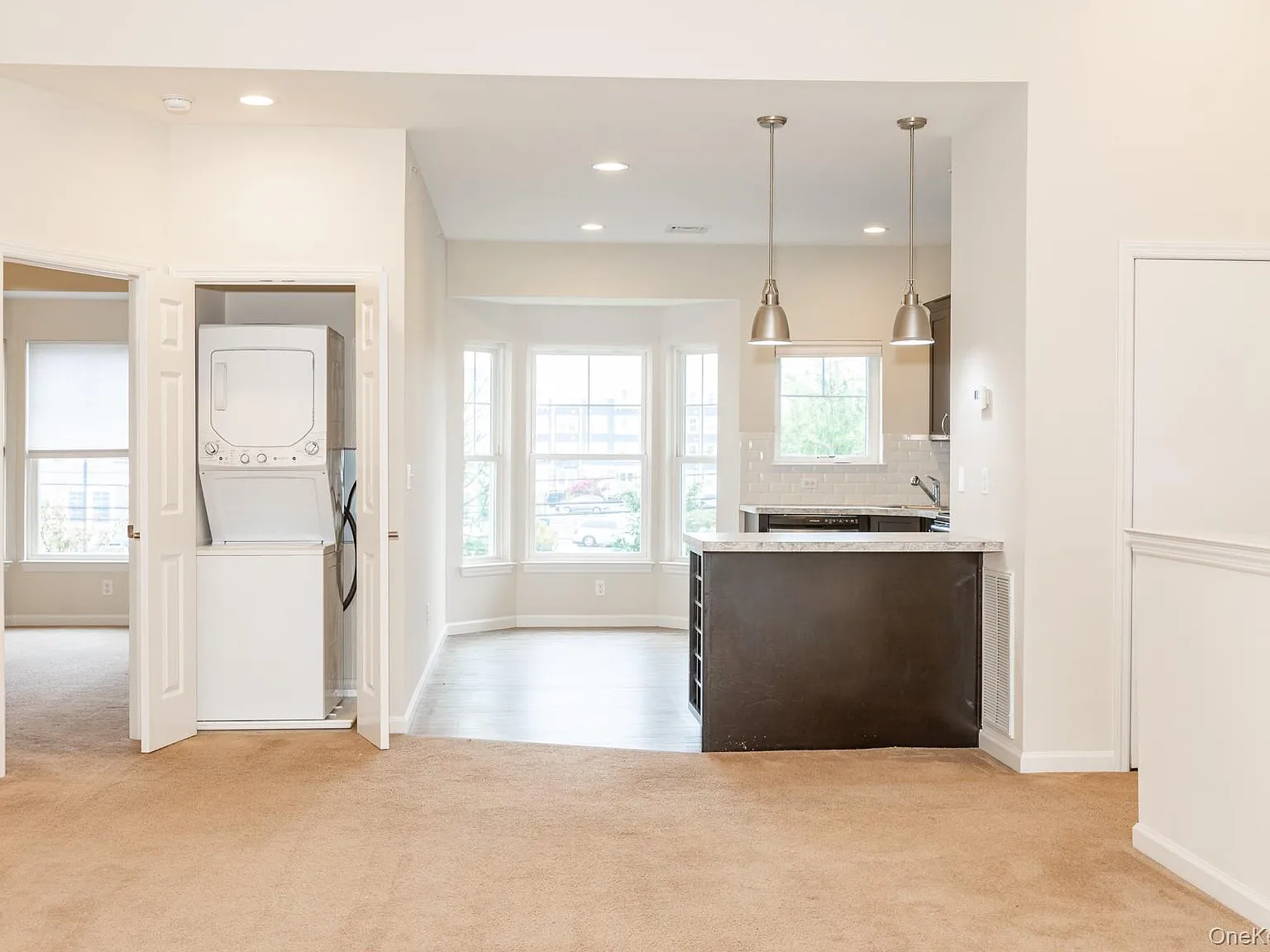 2 bed, 2.0 bath, 1100 sqft, $3,000 — Photo 1