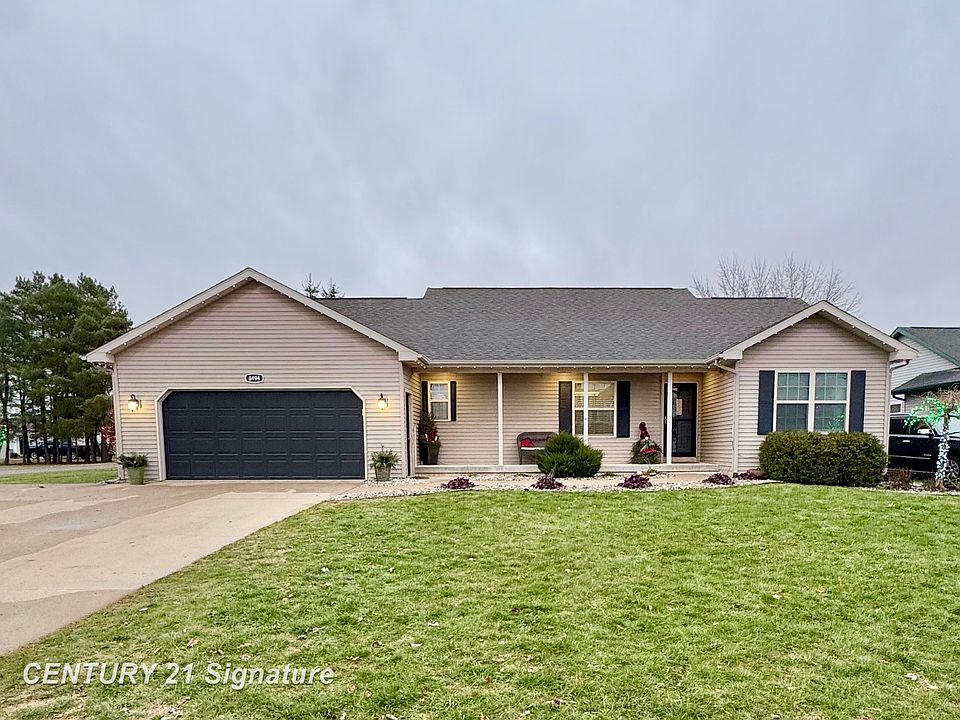 1st image of 8494 Goldfinch Dr