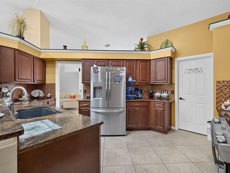 3077 SE Galt Cir — Photo 19