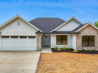 101 W Francis St, Sturgeon, MO 65284