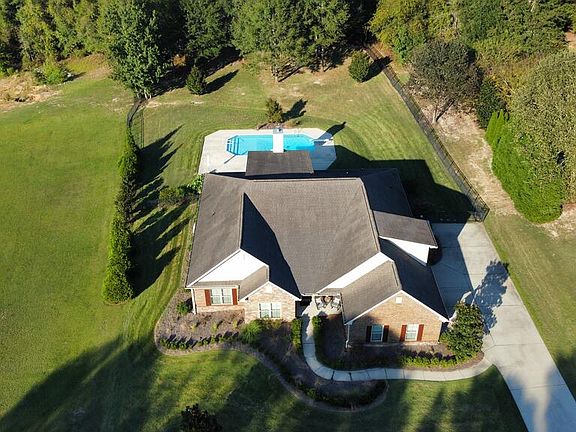2nd image of 123 Los Robles