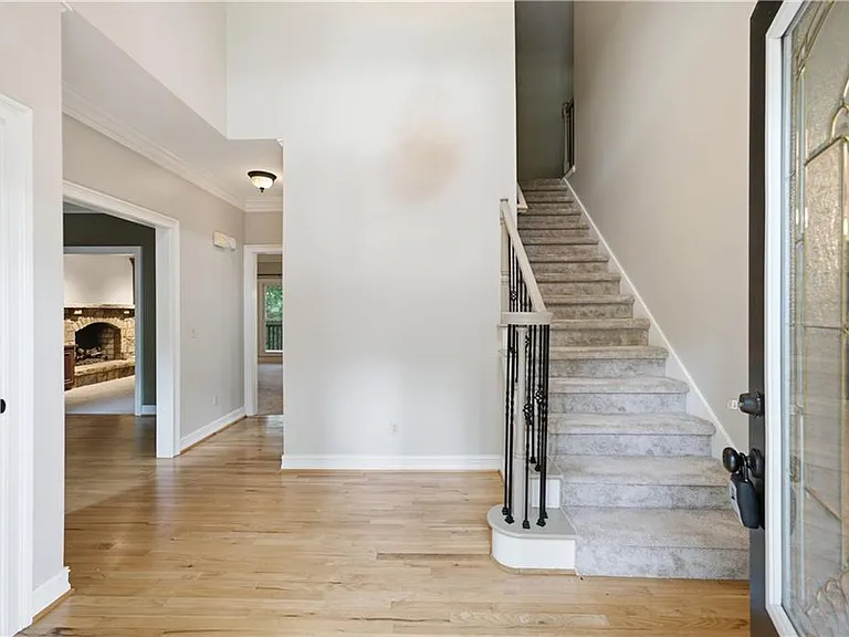 5525 Hampstead Way — Photo 5