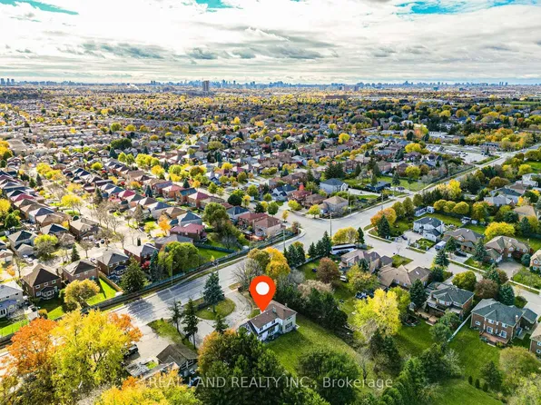 4762 14th Ave, Markham, ON L3S 3K7