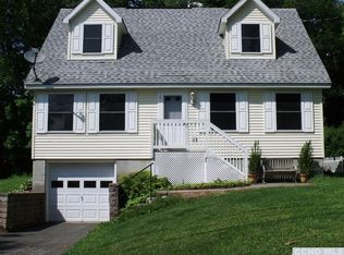 7 Fairview Dr, Copake, NY 12516