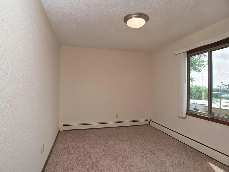 Lauderdale Hollows Apartments — Photo 10