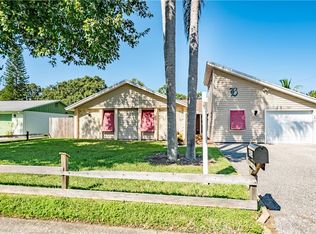 4614 Flatbush Ave, Sarasota, FL 34233