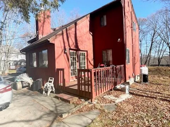 139 Mountain Top Cir, Bushkill, PA 18324