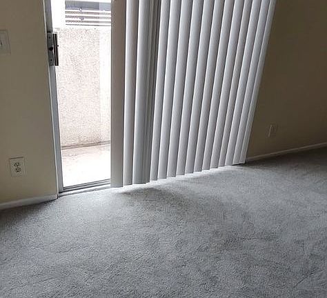 3rd image of 1701 Talmadge St APT 212
