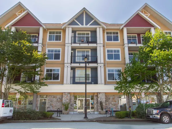 1336 Main St #303, Squamish, BC V8B 0R2