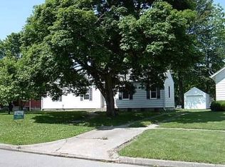 1059 S English Ave, Marshall, MO 65340