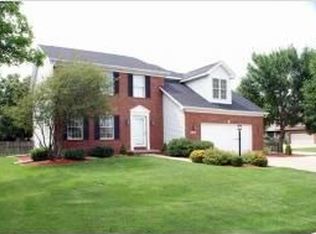 4720 Greenbrier Dr, Davenport, IA 52807