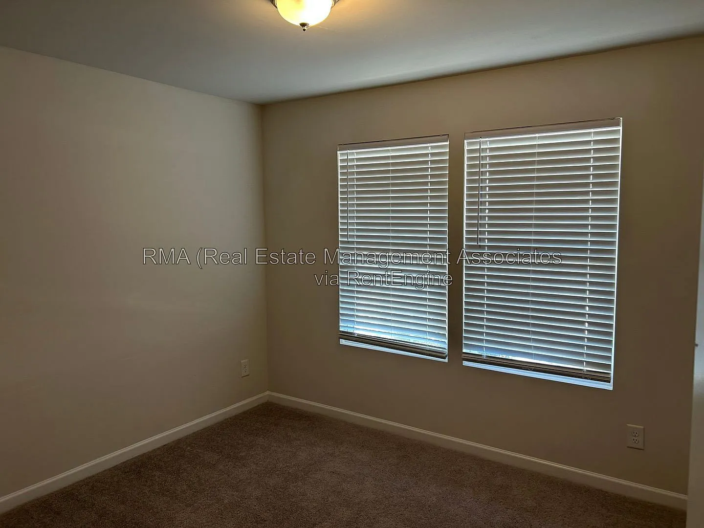 4 bed, 2.0 bath, 1204 sqft, $1,975 — Photo 4