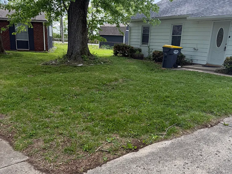 1913 Norwood Pl — Photo 2