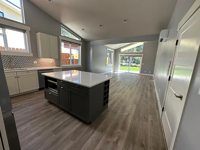 912 Citadel Dr — Photo 22