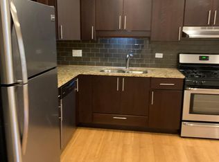 1047 W Madison St UNIT 304, Chicago, IL 60607