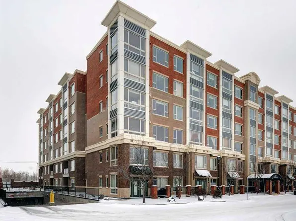 35 N Inglewood Park SE #31, Calgary, AB T2G 1B5