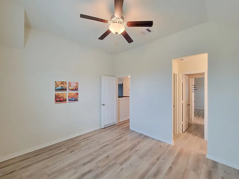 28638 Monarch Cliffs Dr — Photo 35