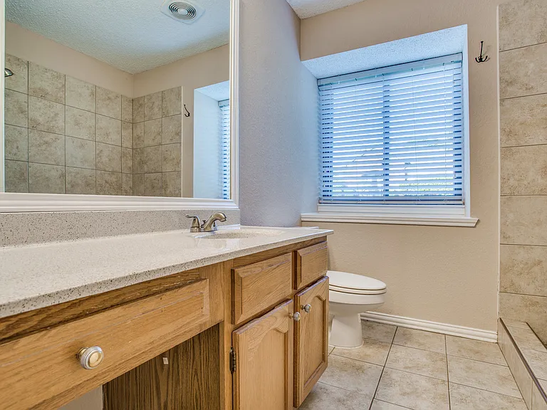 638 Plumlee Pl — Photo 11
