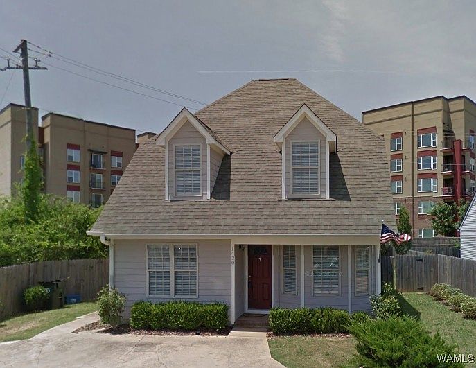 1st image of 1420 Gardenia Ave