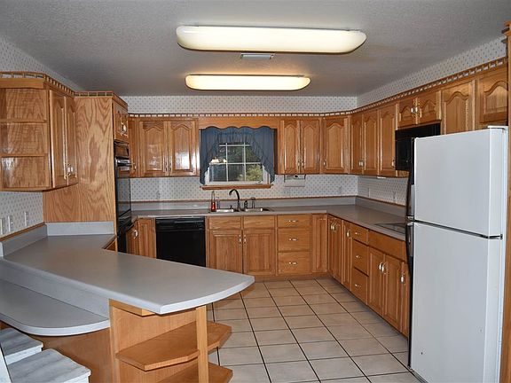 4th image of 6362 Cherry Laurel Dr