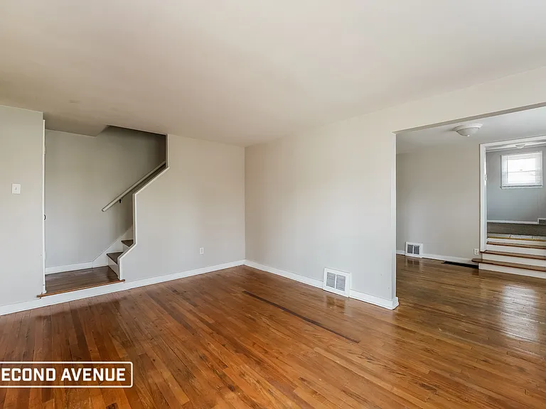 43 Glenview Ave — Photo 9