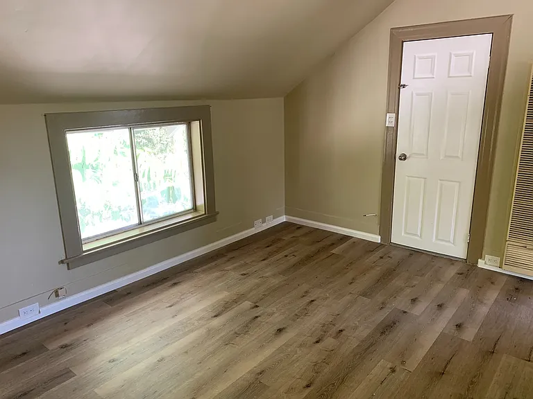 414 N Mill St — Photo 6