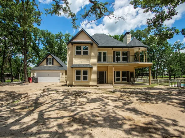 1214 Brent Ave, Terrell, TX 75160