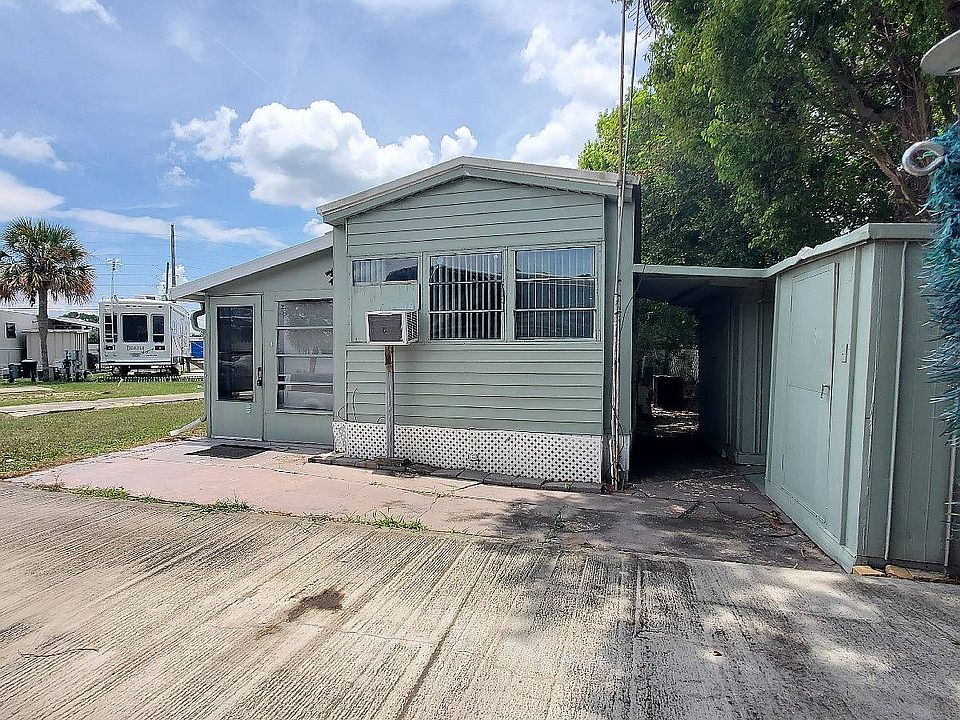1st image of 50 Douglas Dr #50