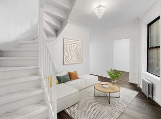 218 Thompson St #12, New York, NY 10012