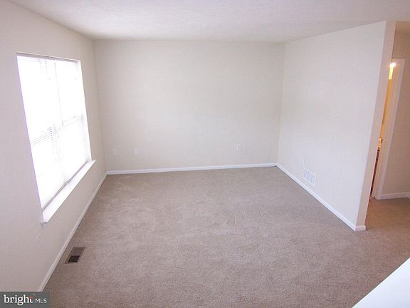 4th image of 117 Mahogany Dr