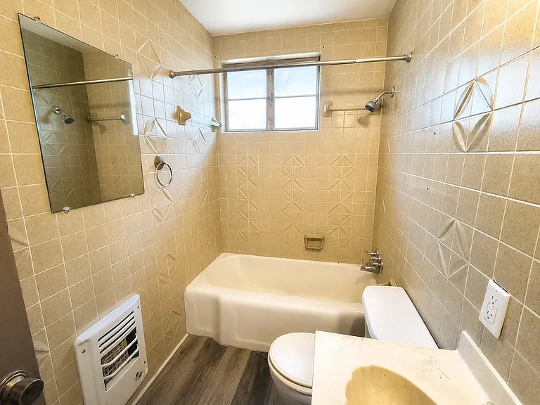 2326 Abilene St — Photo 4