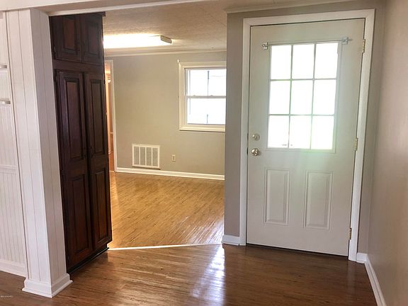 5th image of 510 N Main St