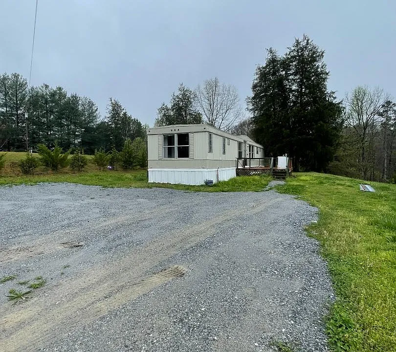 110 Jay Ct