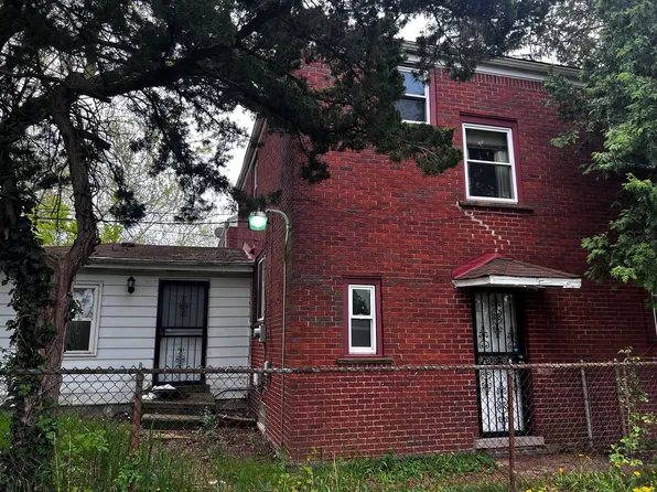 9390 Faust Ave, Detroit, MI 48228