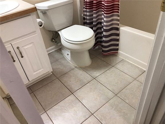4th image of 1310 Dann Dr