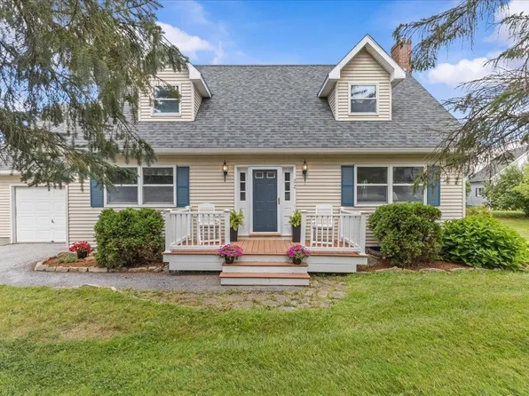 22 Ashton Drive, St. Albans Town, VT 05478