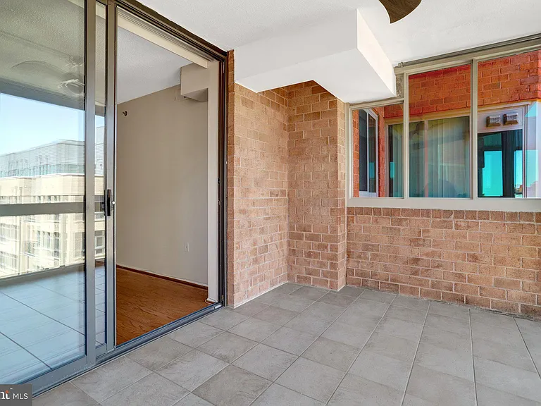 1001 N Vermont St #813 — Photo 7