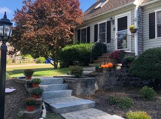 16 Cottonwood Ln, Barnstable, MA 02630