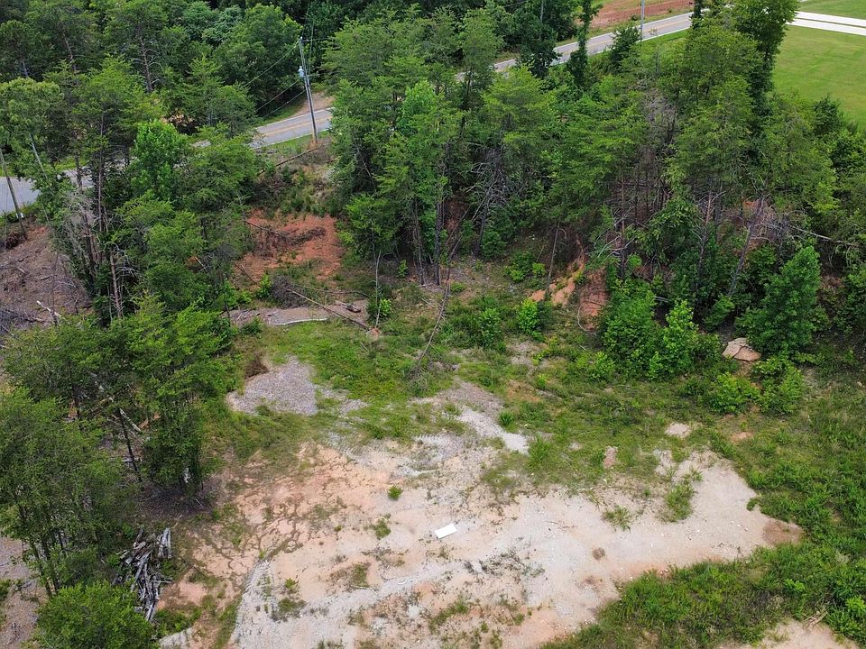 2nd image of 4 Jones Kelley Rd